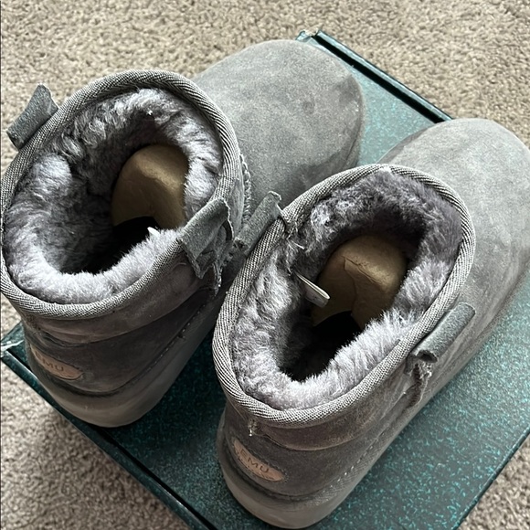 Emu Stinger Micro Platform Ankle Boots - Picture 5 of 6